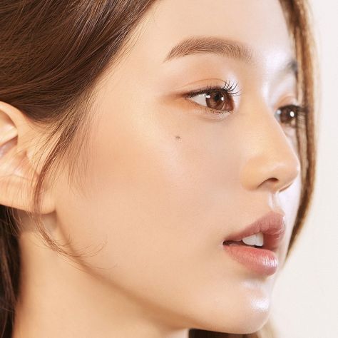 ive wonyoung on Twitter: "https://t.co/kjpTaCDHVv" / Twitter Wonyoung Nose, Wonyoung Hapa Kristin, Hapa Kristin, Ive Wonyoung, August 8, Beauty Inspiration, Pearl Earrings, Nose Ring, Hair Accessories