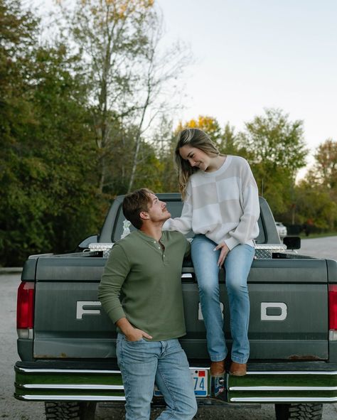 LOVE LOVE LOVEEEEE Ashley and Kadin’s engagement shoot 😍 I can’t wait for their wedding next year Keywords: Engagement shoot, Michigan engagement photographer, Michigan photographer, engagement photographer, Midwest photographer Couple Photo, Engagement Shoot, Love Love, Engagement Photographer, Engagement Shoots, Photo Shoot, Michigan, I Can, Photographer