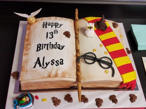 Harry Potter open book cake Harry Potter Theme Birthday Party, Harry Potter Book Cake, Open Book Cakes, Harry Potter Theme Cake, Gateau Harry Potter, Harry Potter Theme Birthday, Harry Potter Birthday Cake, Book Cakes, Happy 13th Birthday