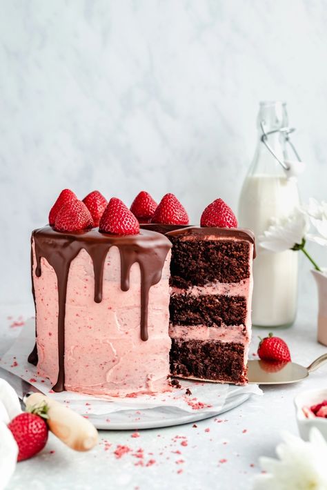 Beautiful inside out chocolate covered strawberry cake topped with a luscious, homemade strawberry buttercream frosting. This wonderful, grain and gluten free chocolate strawberry cake is easily dairy free and makes the perfect dessert for Valentine's Day or celebrations! Add a drizzle of chocolate ganache for the ultimate indulgence. #chocolatecake #cake #valentinesday #chocolate #strawberry #glutenfree #grainfree Chocolate Covered Strawberry Cake, Strawberry Buttercream Frosting, Chocolate Strawberry Cake, Covered Strawberry, Ambitious Kitchen, Chocolate Covered Strawberry, Strawberry Cake Recipes, Strawberry Buttercream, Chocolate Strawberry