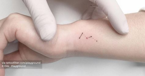 Constations Tattoo, Casseopia Constellation Tattoo, Cassieopia Constellation Tattoo, Constalation Tattoo Ideas, Cassiopeia Tattoo Constellations, Cassiopeia Constellation Tattoo, Cassiopeia Tattoo, Orion Constellation Tattoo, Cassiopeia Constellation