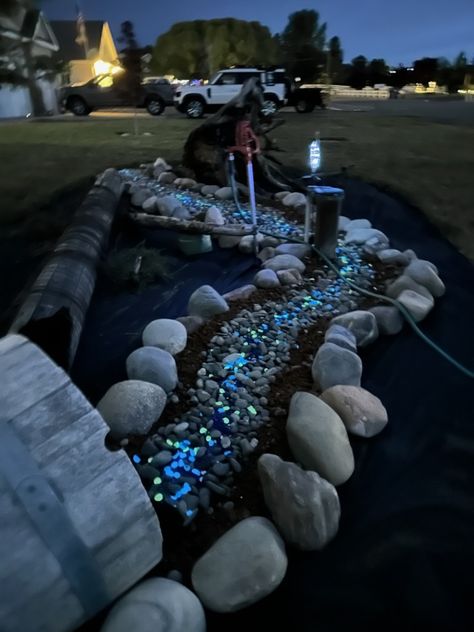 Blue glass rock and glow in the dark rocks Glow In The Dark Garden, Dry Riverbed Landscaping, Landscape Island, Garden Pebbles, Glow Rock, Water Wise Landscaping, Dark Garden, Diy Glow, Dark Landscape