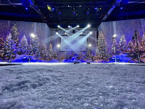 Snowy and Epic - Church Stage Design Ideas - Scenic sets and stage design ideas from churches around the globe. Snow Stage Design, Winter Stage Design, Christmas Stage Decorations, Christmas Stage Design, Christmas Light Curtains, Drama Stage, Church Stage Design Ideas, Church Christmas Decorations, Christmas Stage