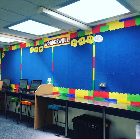 LEGO Wonder Wall primary school display idea Lego Wall Decor, Primary School Displays, Lego Classroom, Lego Storage Organization, Wonder Wall, School Display, Lego Theme, Lego Wall, Lego Club