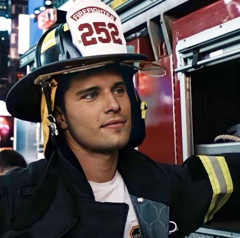 Tk Strand Aesthetic, Tk Strand Icon, Ronan Rubinstein, Ronen Rubenstein, Tk Strand, Anna Davis, Ronen Rubinstein, Firefighter Humor, State Of Grace