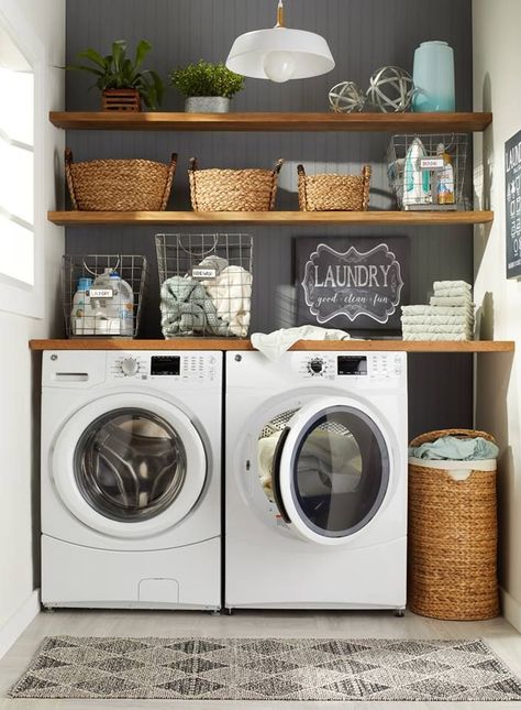 Laundy Room, Laundry Room Organization Storage, Koti Diy, Organizing Linens, Tiny Laundry Rooms, Room Storage Diy, Dream Laundry Room, Laundry Room Closet, Laundry Room Layouts