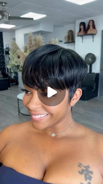 Hair Mobility on Instagram: "Just Another Slay! 😍

@shannysnaturalbeauty
•
Pretty vibes💕 #shannysnaturalbeauty #shannysnaturalbeauty #nychairstylist #thecutlife #thechoppedmobb #quickweave #mobhair #shorthair #afrohair" Pretty Vibes, 90s Hairstyles, Quick Weave, Afro Hairstyles, Soup Bowl, Hair Cut, Hair Stylist, Short Hair Styles, Hair Cuts