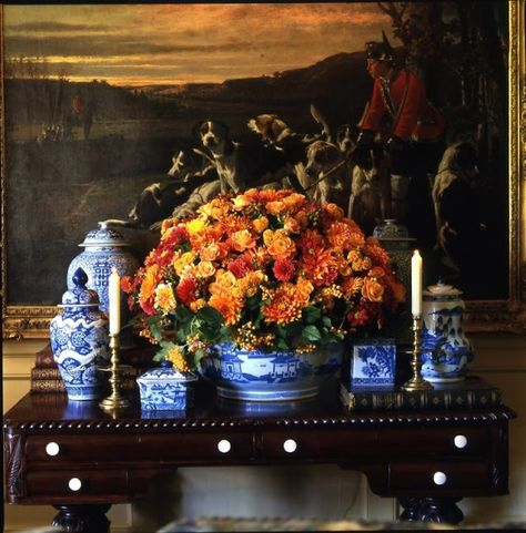 Chinoiserie Chic: Fall Florals Carolyn Roehm, Autumn Decorating, Chinoiserie Chic, Blue And White China, Fall Table, White Vases, Blue Decor, White Decor, Thanksgiving Table