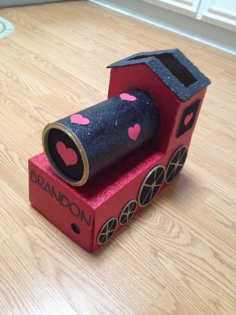 Train valentines box... Made it for my 3 year old Brandon. BIG HIT at school! Train Valentine Box Ideas, Train Valentine, Valentine Box Ideas, Diy Valentines Box, Valentine Boxes For School, Train Crafts, Christmas Wrapping Diy, Valentine Card Box, Valentine Boxes