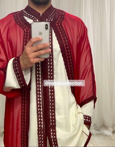 Moroccan Male Clothing, Arab Clothes, Saudi Arabia Dress, Moroccan Outfit, Thobes Men, Moroccan Wedding Dress, Beautiful Morocco, Men Aesthetic Outfits, Kibbe Romantic