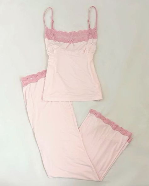 Victoria Secret Style, Vs Pjs, Sleep Clothes, Cute Pjs, Cute Lazy Day Outfits, 2000s Fashion Outfits, Lazy Day Outfits, Victoria Secret Fashion, Dressed To Kill