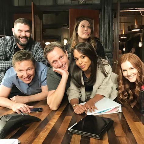 Scandal Cast Katie Lowes, George Newbern, Kerry Washington Scandal, Darby Stanchfield, Olivia Pope Style, Scandal Quotes, Olivia And Fitz, Tony Goldwyn, Olivia Pope