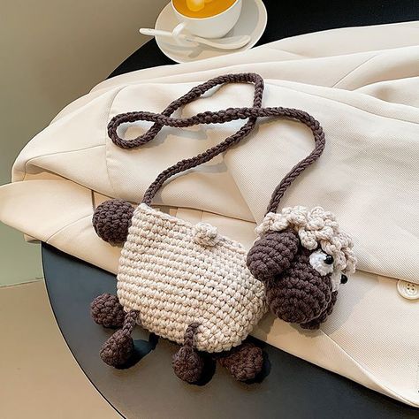 Mini Bag Pattern, Crochet Pencil Case, Crochet Sheep, Pola Amigurumi, Toddler Photography, Cute Sheep, Fashion Decoration, Easter Crochet, Crochet Bear