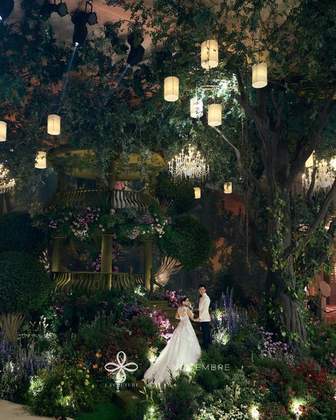 Debut Theme Ideas, Debut Theme, Fairytale Love, Fairytale Wedding Theme, Wedding Fairytale, Nigerian Recipes, Disney Wedding Theme, Wedding Backdrop Design, Forest Theme