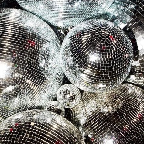 Sparkly Disco Ball Party Photography #glitter #glitterbackground #glittervibe #glitteraesthetic #glitterart #sparkle Disco Aesthetic, Ball Aesthetic, Mirror Ball, Disco Balls, Photo Wall Collage, Printable Poster, Disco Ball, New Wall, Posters Printable