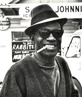 Lightnin Hopkins, Gin Bottle, Delta Blues, Blues Musicians, Blues Artists, Muddy Waters, Country Blue, Jazz Blues, Blues Music