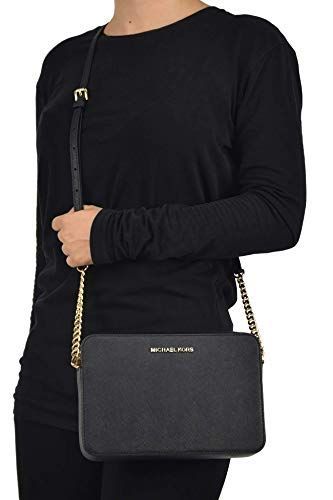 Black Crossbody Bag Outfit, Crossbody Bag Outfit, Bag Outfit, Stylish Handbags, Classic Handbags, Black Crossbody, Shop Mens Clothing, Purses Michael Kors, East West