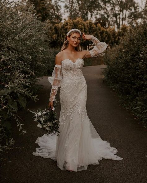 GEMMA BRIDAL on Instagram: "Please welcome Dahlia from @sarahalouachebridal 👏 We fell in love with all things Sarah Alouache from the moment we first set eyes on her beautiful designs! With years of experience in the bridal world, Sarah set out to create a dream collection of exactly what the modern bride is looking for, fashion-forward thinking with unforgettable details. We can’t wait to be part of the launch of such a stunning brand! Find Dahlia and much more Sarah Alouache at the launch The Modern Bride, We Fall In Love, Beautiful Heart, Modern Bride, Fell In Love, Sheath Wedding Dress, Dahlia, A Dream, Strapless Wedding Dress