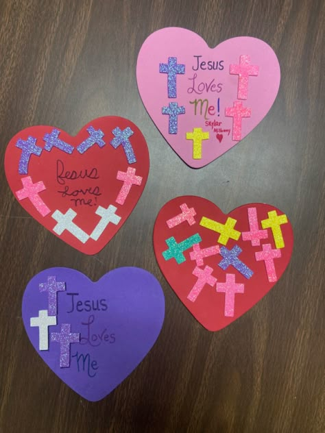 Valentine Craft Sunday School Kids, Preschool Valentine Bible Crafts, Valentines Crafts For Church Kids, Valentine Bible Crafts For Kids, Jesus Valentines Craft, Preschool Bible Lessons On Love, Preschool Church Valentine Crafts, St Valentine Crafts For Kids Catholic, Jesus Loves Me To Pieces Craft