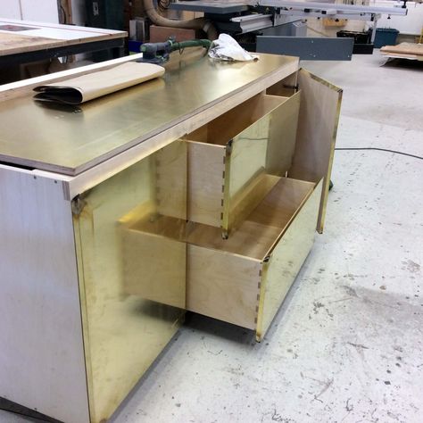 Patinated Brass Kitchen — Weber Industries Metallic Kitchen Island, Brass Kitchen Counter, Brass Kitchen Cabinets, Brass Benchtop, Brass Kitchen Island, Kitchen Brass, Metal Kitchen Cabinets, Order Kitchen, Brass Furniture