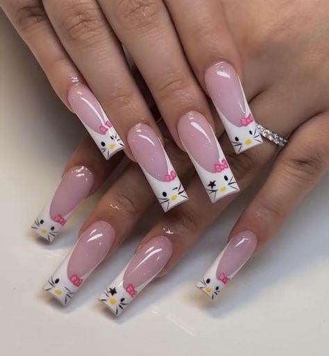 Hello Kitty Nails Drawn On, Brown Hello Kitty Nails, Hello Kitty Nails Long, Hello Kitty Nails Acrylic, Baddies Nails, Mylar Nails, Girly Acrylic, Hello Kitty Nails, Glow Nails