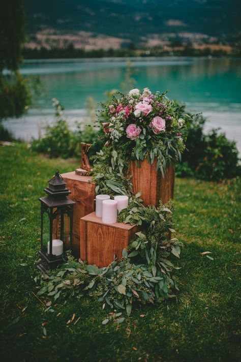 This wedding at Canada's Kelowna Mountain venue features amazing DIY projects, elegant rustic vibes, and a super fun couple portrait session! Rustic Backdrop, Rustic Wedding Inspiration, Rustic Curtains, Country Decor Rustic, Rustic Doors, Rustic Theme, Rustic Lighting, Rustic Chic Wedding, Rustic Bedroom