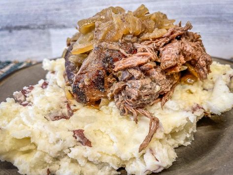 A tender, delicious venison roast is easy to make from start to finish on the stovetop, no oven required. Deer Roast Recipes, Crawfish Egg Rolls, Deer Roast, Fried Rabbit, Venison Roast, Cast Iron Chicken, Oxford Mississippi, Crawfish Season, Deer Meat