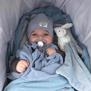 #baby hashtag on Instagram • Photos and Videos Southern Baby Names, Unisex Baby Names, Southern Baby, Diy Bebe, Foto Baby, Baby Diy, Baby Boy Fashion