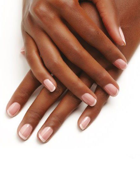 Nude French Manicure French Manicure Dark Skin, French Tip Nails Dark Skin, Manicure Dark Skin, Gel Manicure Colors, Pedi Ideas, Gel French Manicure, French Manicure Designs, Elegant Nail, Manicure Colors