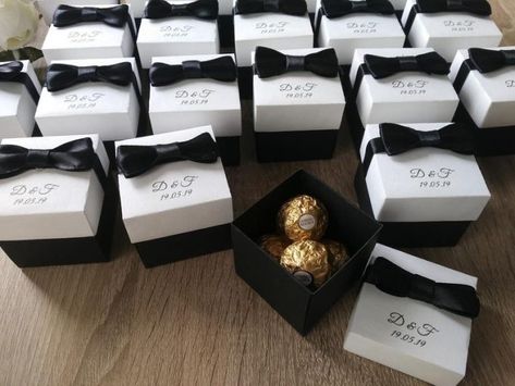 32 Best Black and White Wedding Ideas That Will Make It Easy Silver Wedding Favors, Blue Silver Weddings, Wedding Bonbonniere, Elegant Wedding Colors, White Wedding Favors, Wedding Favor Gift Boxes, Black And White Wedding Theme, Destination Wedding Welcome Bag, Gold Wedding Favors