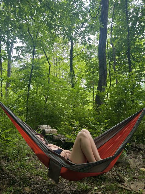 Hammock Aesthetic, 80s Slasher, Camping Photoshoot, Salted Granola, Tree Camping, Camp House, Camping Photo, Cabin Aesthetic, Camping Hammock