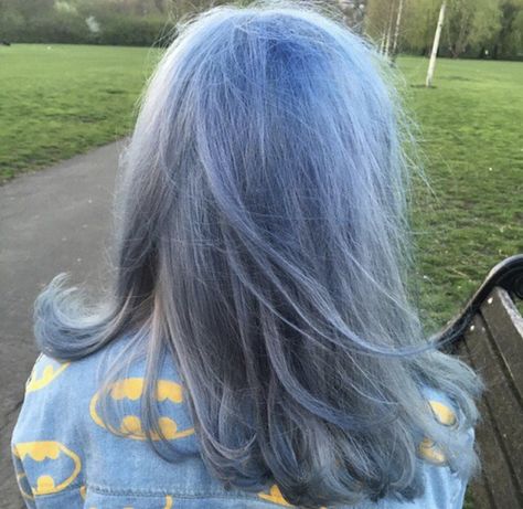 Grayish Blue Hair, Pale Blue Hair, Pastel Blue Hair, Light Blue Hair, Catty Noir, Grayish Blue, Funky Hairstyles, Hair Color Blue, Hair Color And Cut