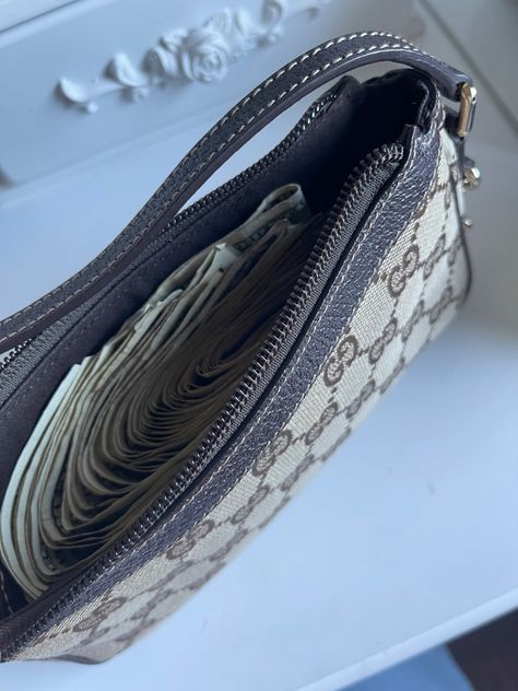 Money goals, money manifestation, vintage Gucci, vintage Gucci purse, money affirmations, money goals, money aesthetic Vintage Gucci Purse, Gucci Purse, Material Girl, Material Girls, Vintage Gucci, Cool Girl, Fashion Inspo, Purse, Gucci