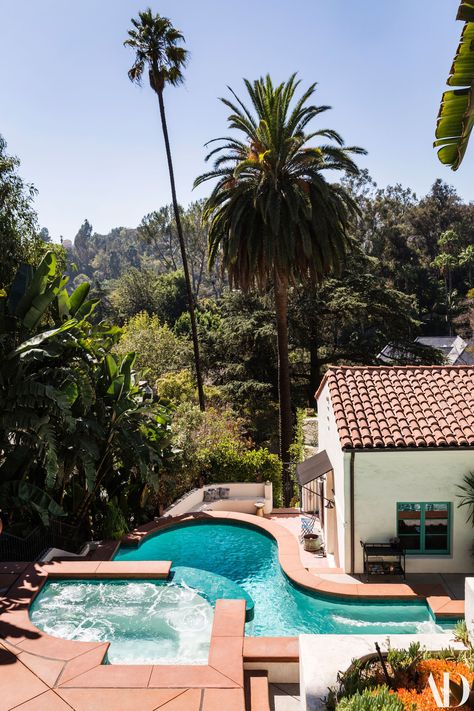 Jesse Tyler Ferguson, Spanish Exterior, Hacienda Homes, Contemporary Mediterranean, Spanish Garden, Spanish Revival, Spanish House, Living Styles, Spanish Colonial