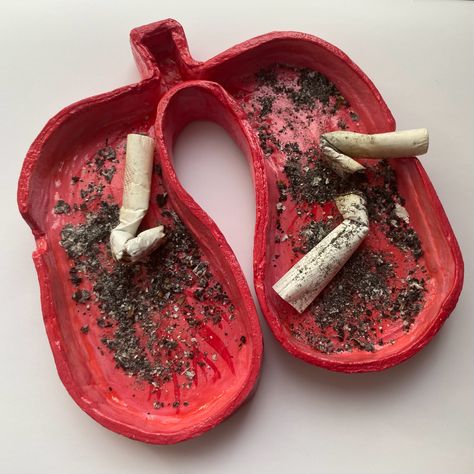 Creepy Ceramics, Lung Ashtray, Sculpture Art Clay, Tanah Liat, Clay Diy Projects, Goth Home Decor, Clay Crafts Air Dry, Polymer Clay Jewelry Diy, Pottery Crafts