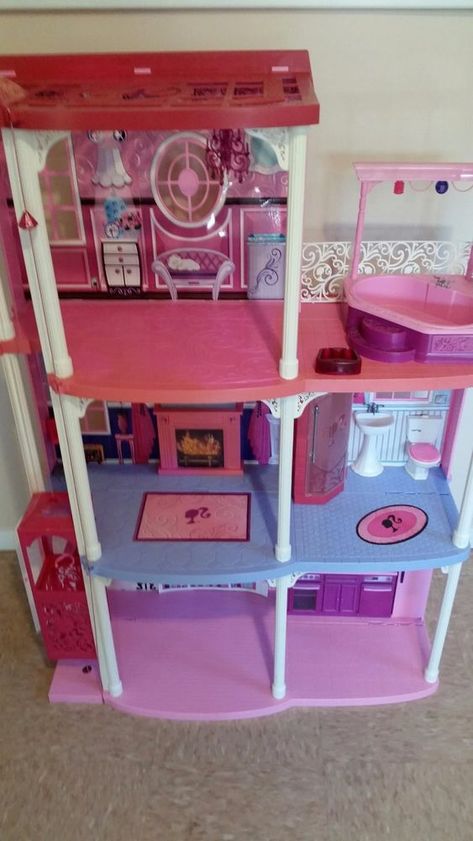 Barbie Townhouse, Dreamhouse Barbie, Barbie Doll Houses, Diy Barbie House, Passenger Princess, Disney Drawings Sketches, Ariel Disney, Grey Houses, Barbie Doll House