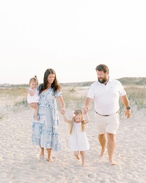 I’ve been photographing SO many beach sessions this year and I’m not mad about it!! Summer is just right around the corner and dates are filling up fast so if you’re interested in booking a session with me - either at the beach or otherwise - don’t wait to reach out! The best way to inquire about a session is through the contact form on my website 😊 • • • #charlestonfamilyphotographer #charlestonfamilyphotography #charlestonmotherhoodphotographer #charlestonmotherhoodphotography #charlestonma... Family Photo Colors, Beach Photography Family, Beach Family Photos, Family Shoot, Beach Sessions, Family Sessions, Contact Form, Family Session, Photo Colour