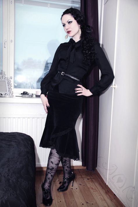 Through the Looking Glass: Tales of a Librarian Corp Goth, Gothic Inspiration, Floral Long Dress, Long Dress Black, Corporate Goth, Goth Subculture, Soft Dramatic, Gothic Furniture, Goth Look