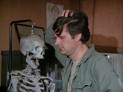 M*A*S*H: Season 3, Episode 11 Adam's Ribs (26 Nov. 1974) mash 4077, Hawkeye Pierce , Captain Benjamin Franklin Pierce, Alan Alda, Hawkeye Pierce Aesthetic, Hawkeye Mash, Mash Aesthetic, Gia Core, Sketch Bases, Mash Show, 4077 Mash, Mclean Stevenson, Hawkeye Pierce