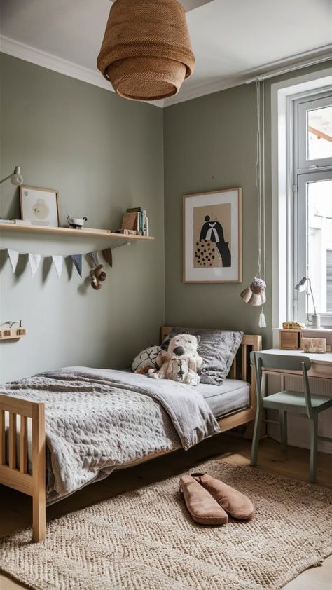 Scandinavian Kids Bed, Scandinavian Master Room, Neutral Kids Bedroom Ideas, Scandi Boys Bedroom, Dark Green Kids Room, Scandinavian Boys Room, Light Green Boys Room, Scandi Kids Bedroom, Neutral Childrens Bedroom