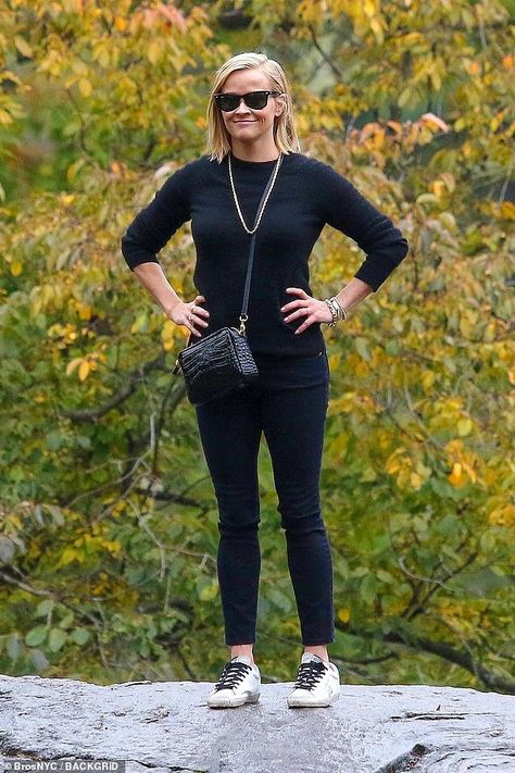 Reese Witherspoon looks cool in all-black as she takes a break from promoting The Morning Show | Daily Mail Online Reese Whiterspoon, Reese Witherspoon Style, The Morning Show, Carolyn Jones, Adriana Lima Victoria Secret, Carmen Electra, Kim Kardashian Red Carpet, Legally Blonde, Loungewear Luxury