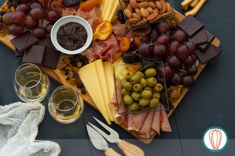 Whiskey Tasting Charcuterie Board, Whiskey Pairings, Whiskey Tasting Party, Apple Chutney, Bourbon Tasting, Dried Fruit Mix, Food Pairing, Whiskey Tasting, Berry Jam