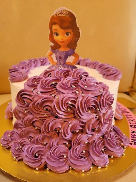 Princess Sofia Birthday Cake Designs, Chocolate Princess Cake, Doll Cakes Ideas Princess, Sofia Cake Design, Doll Theme Cake, Purple Theme Cake, Purple Cake Designs Birthday, Princess Cake Design, Princess Cake Ideas