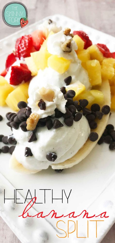 Ice Cream Eating, Healthy Banana Split, Fruit Banana, Banana Splits, Frozen Yoghurt, Feeling Guilty, Healthy Banana, Fitness Community, Chopping Block