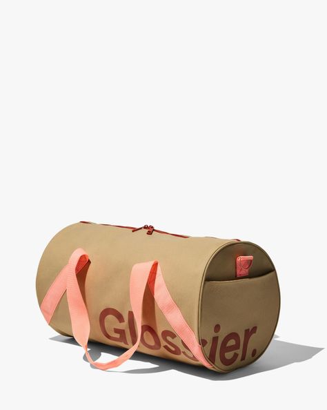 Glossier Sweatshirt, Desert Rose Care, Glossier Bag, Glossier Logo, Cream Hoodie, Rose Care, Best Caps, Bags Aesthetic, Birthday Wishlist