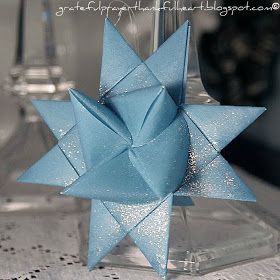 With a Grateful Prayer and a Thankful Heart: Folded Paper German Star Video Tutorial German Stars, Origami Stella, Folded Paper Stars, German Star, Grateful Prayer, Star Video, Origami Star, Origami Ideas, 3d Quilling