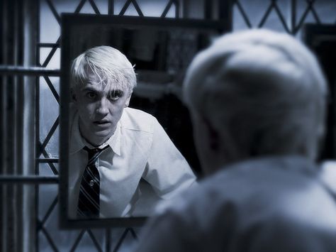 This Deleted Draco Malfoy Scene From 'Harry Potter' Would Have Changed Everything — VIDEO Bathroom Scene, Harry Potter Wizard, Tom Felton Draco Malfoy, Tom Felton, Harry Potter Series, Half Blood, Harry Potter Fantastic Beasts, Hermione Granger, Harry Potter Fan