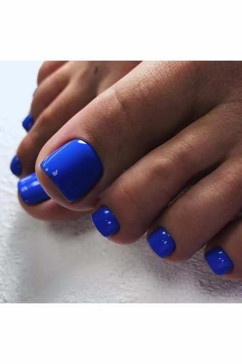 30+ Summer Pedicure Ideas - Life with Mar Blue Toenails, Blue Toe Nails, Press On Toenails, Fake Toenails, Pedicure Colors, Nagellack Trends, Gel Toe Nails, Acrylic Toe Nails, Acrylic Toes