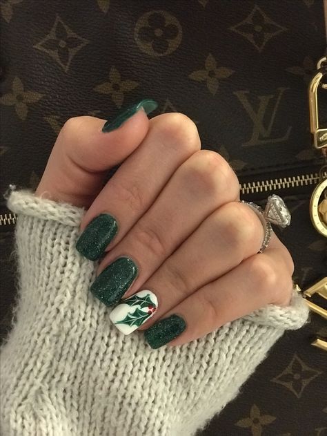 Christmas nails Christmas Nails With Accent Nail, Green Holly Nails, Christmas Nails Square Green, Christmas Green Nails Short, Dark Green Christmas Nails Short, Festive Green Nails, Forest Green Nails Christmas, Christmas Powder Dip Nails, Green Sparkly Christmas Nails