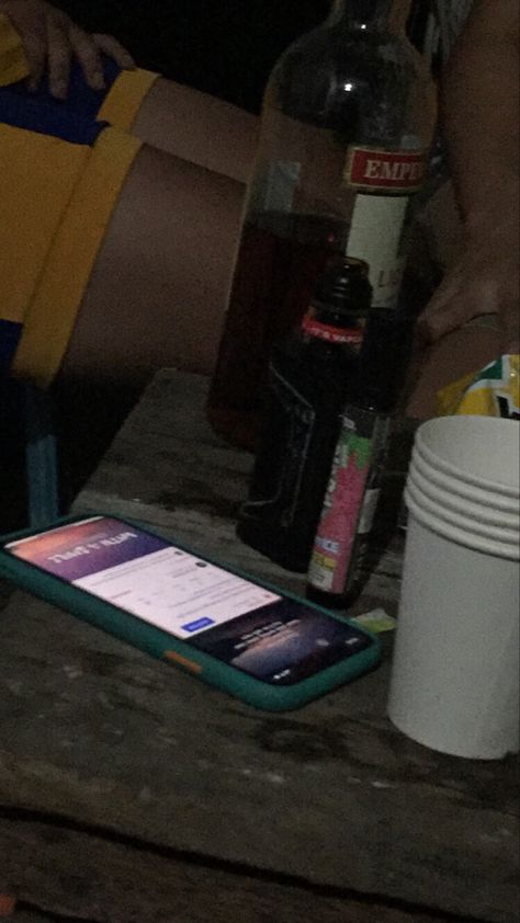 Drinking Alcohol Aesthetic Prank, Inuman Session With Friends Prank, Gin Bilog Photo Prank, Myday Prank, Drinking Alcohol Prank Picture, Alak Prank, Inom Prank Picture, Inuman Prank Pic, Aesthetic Alcohol Pictures